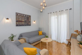 Kerameikos Metro Apartment for 4, Athen